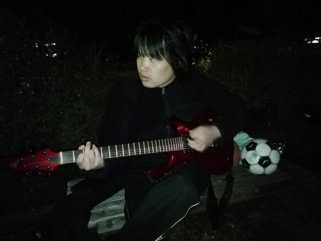レフティーでギター弾いてみた