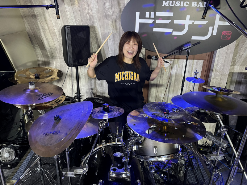 ただしさんのドラムで喜ぶ私！